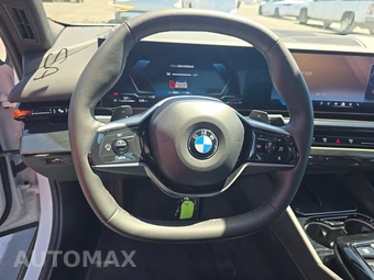 2026 BMW 5 Series Sedan 530i - miniatura 10