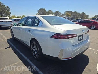 2026 BMW 5 Series Sedan 530i - miniatura 6