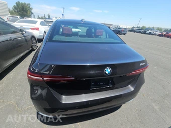 2026 BMW 5 Series Sedan 530i - miniatura 5