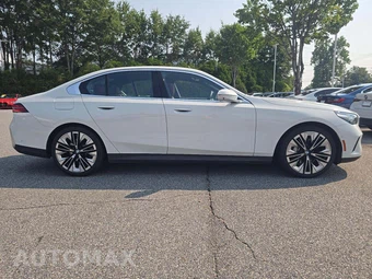 2026 BMW 5 Series Sedan 530i - miniatura 4