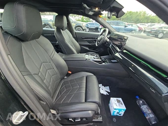 2026 BMW 5 Series Sedan 530i - miniatura 14