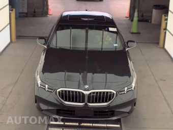 2026 BMW 5 Series Sedan 530i - miniatura 2