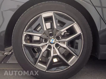 2026 BMW 5 Series Sedan 530i - miniatura 11