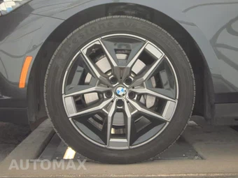 2026 BMW 5 Series Sedan 530i - miniatura 9