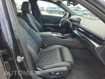 2026 BMW 5 Series Sedan 530i - miniatura 14