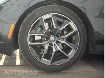 2026 BMW 5 Series Sedan 530i - miniatura 9