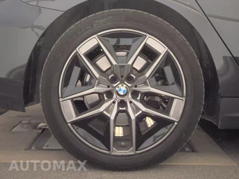 2026 BMW 5 Series Sedan 530i - miniatura 11