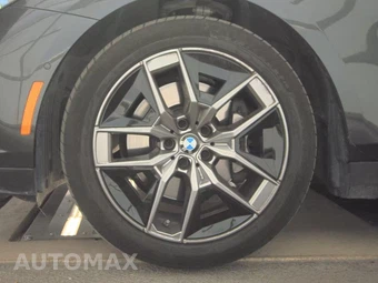 2026 BMW 5 Series Sedan 530i - miniatura 9