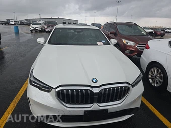 2026 BMW 5 Series Sedan 530i - miniatura 2