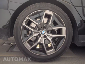 2026 BMW 5 Series Sedan 530i - miniatura 11