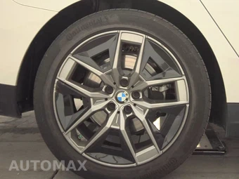 2026 BMW 5 Series Sedan 530i - miniatura 11