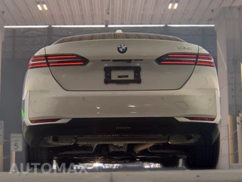 2026 BMW 5 Series Sedan 530i - miniatura 7