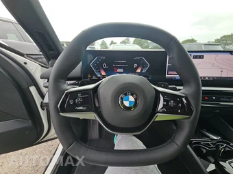 2026 BMW 5 Series Sedan 530i - miniatura 10