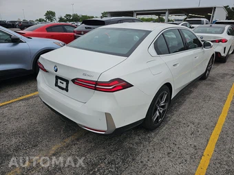 2026 BMW 5 Series Sedan 530i - miniatura 4