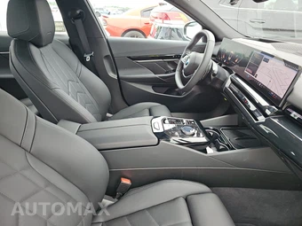 2026 BMW 5 Series Sedan 530i - miniatura 8