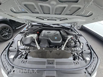 2026 BMW 5 Series Sedan 530i xDrive M SPORT LINE - miniatura 16