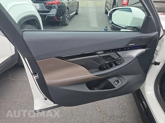 2026 BMW 5 Series Sedan 530i xDrive M SPORT LINE - miniatura 9
