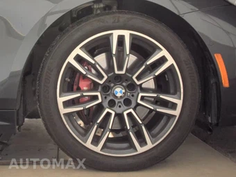 2026 BMW 5 Series Sedan 530i xDrive M SPORT LINE - miniatura 10