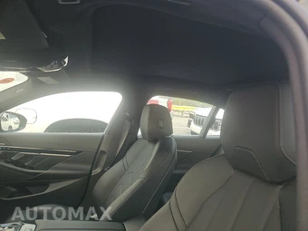2026 BMW 5 Series Sedan 530i xDrive M SPORT LINE - miniatura 20