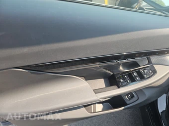 2026 BMW 5 Series Sedan 530i xDrive M SPORT LINE - miniatura 15