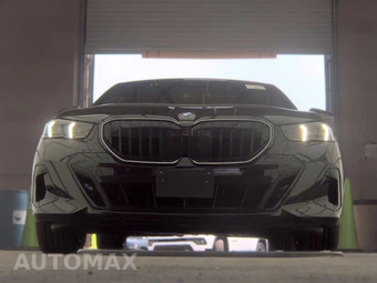 2026 BMW 5 Series Sedan 530i xDrive M SPORT LINE - miniatura 3