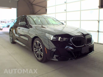 2026 BMW 5 Series Sedan 530i xDrive M SPORT LINE - miniatura 4