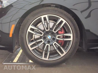 2026 BMW 5 Series Sedan 530i xDrive M SPORT LINE - miniatura 9