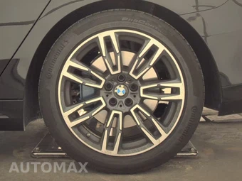 2026 BMW 5 Series Sedan 530i xDrive M SPORT LINE - miniatura 12