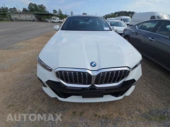 2026 BMW 5 Series Sedan 530i xDrive M SPORT LINE - miniatura 2