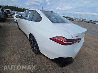 2026 BMW 5 Series Sedan 530i xDrive M SPORT LINE - miniatura 6