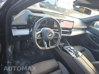 2026 BMW 5 Series Sedan 530i xDrive M SPORT LINE - miniatura 11