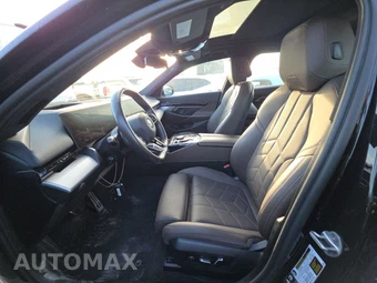 2026 BMW 5 Series Sedan 530i xDrive M SPORT LINE - miniatura 7