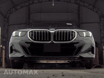 2026 BMW 5 Series Sedan 530i xDrive M SPORT LINE - miniatura 3