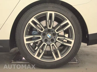 2026 BMW 5 Series Sedan 530i xDrive M SPORT LINE - miniatura 12