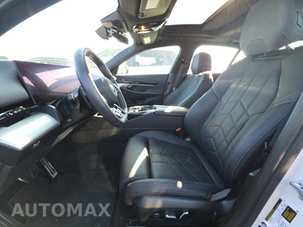 2026 BMW 5 Series Sedan 530i xDrive M SPORT LINE - miniatura 13