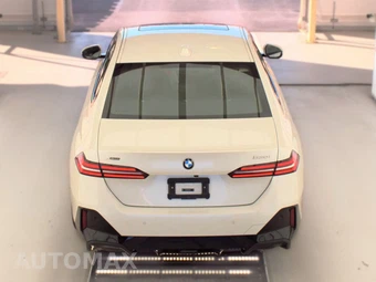 2026 BMW 5 Series Sedan 530i xDrive M SPORT LINE - miniatura 6