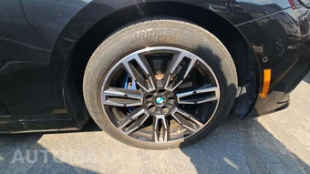 2026 BMW 5 Series Sedan 530i xDrive M SPORT LINE - miniatura 33