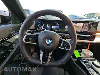 2026 BMW 5 Series Sedan 530i xDrive M SPORT LINE - miniatura 16