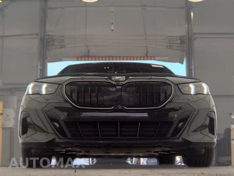 2026 BMW 5 Series Sedan 530i xDrive M SPORT LINE - miniatura 3