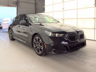 2026 BMW 5 Series Sedan 530i xDrive M SPORT LINE - miniatura 4