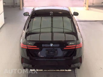 2026 BMW 5 Series Sedan 530i xDrive M SPORT LINE - miniatura 6