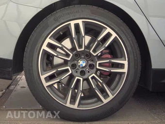 2026 BMW 5 Series Sedan 530i xDrive M SPORT LINE - miniatura 11