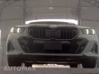2026 BMW 5 Series Sedan 530i xDrive M SPORT LINE - miniatura 3