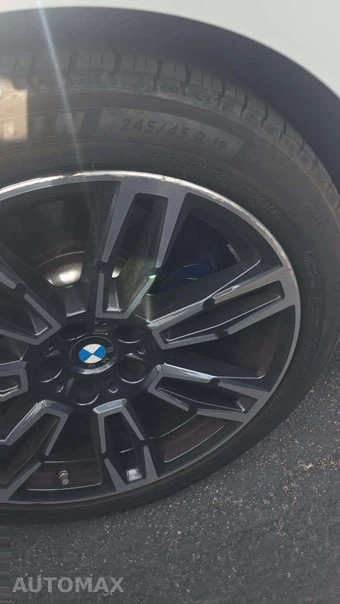 2026 BMW 5 Series Sedan 530i xDrive M SPORT LINE - miniatura 22