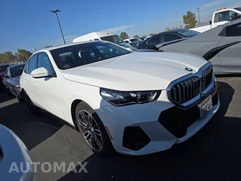 2026 BMW 5 Series Sedan 530i xDrive M SPORT LINE - miniatura 3