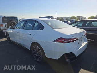 2026 BMW 5 Series Sedan 530i xDrive M SPORT LINE - miniatura 6