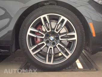 2026 BMW 5 Series Sedan 530i xDrive M SPORT LINE - miniatura 10