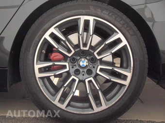 2026 BMW 5 Series Sedan 530i xDrive M SPORT LINE - miniatura 12