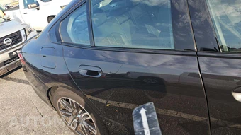 2026 BMW 5 Series Sedan 530i xDrive M SPORT LINE - miniatura 34