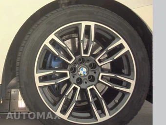 2026 BMW 5 Series Sedan 530i xDrive M SPORT LINE - miniatura 10
